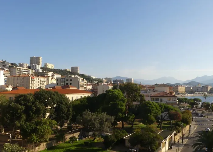 Magnifique F3 Les Pieds Dans L'eau. Apartment Ajaccio (Corsica)