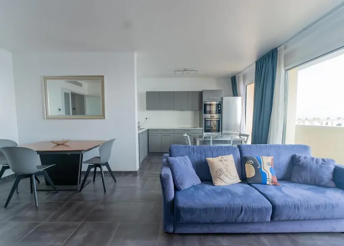 Magnifique F3 Les Pieds Dans L'eau.